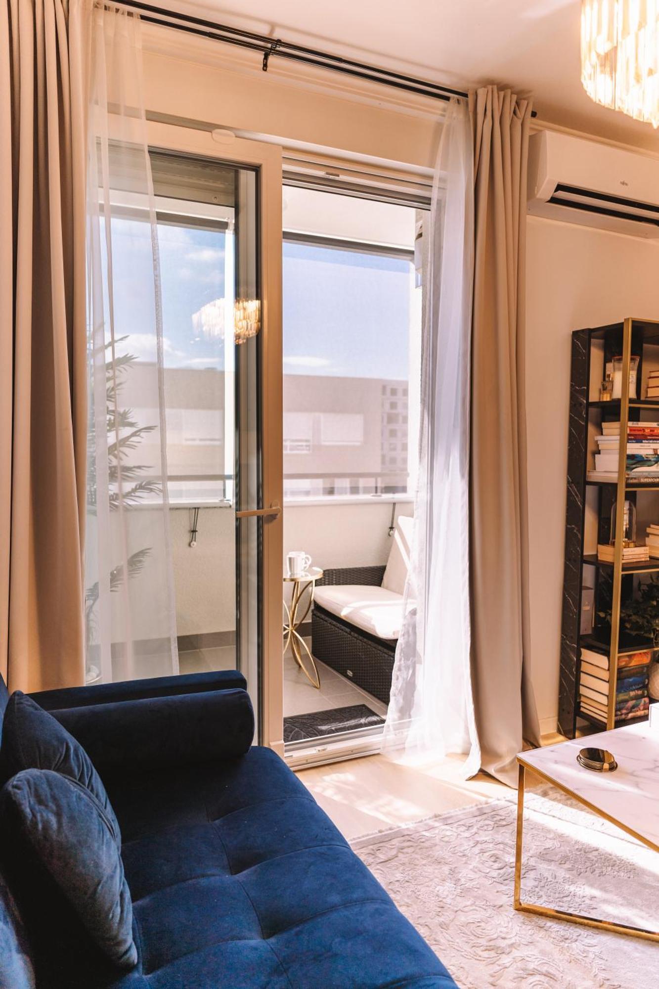 Flexible Selfcheckins 66 - - Loggia - 80m2 - New - Luxury - Garage - 2 Bedrooms * Zagreb
