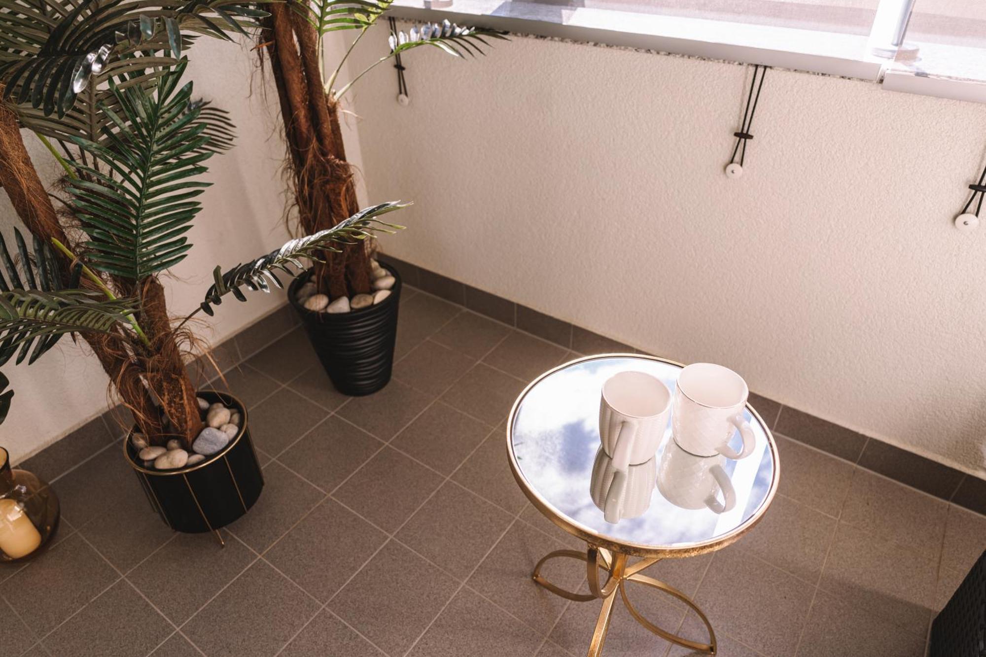 Flexible Selfcheckins 66 - - Loggia - 80m2 - New - Luxury - Garage - 2 Bedrooms *